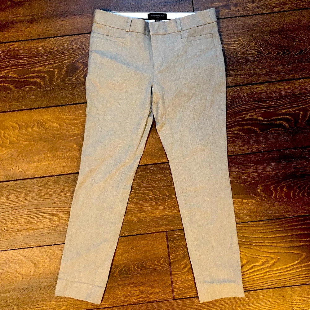 Women’s Gray Dress Capris size 2 Banana Republic